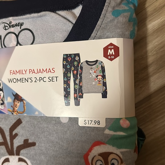 disney women’s pajamas - Picture 3 of 3